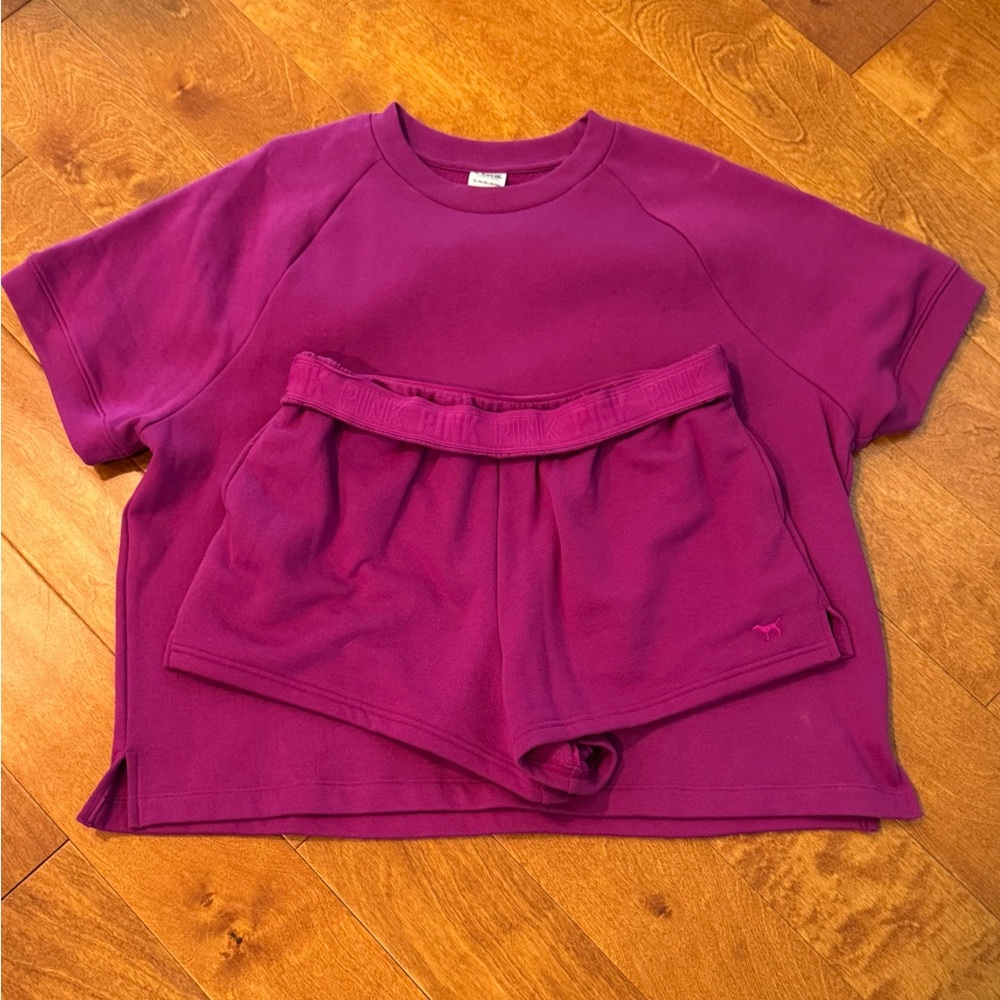 Victoria’s Secret PINK Set Sweatshirt & Shorts SET • Raspberry Sweatshirt Shorts